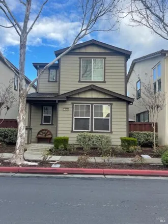 Buy this 3 bed townhouse on 1604 Glenmore Drive in Fairfield, CA 94533