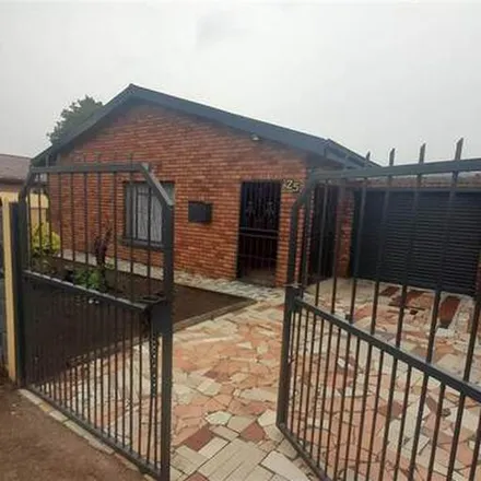 Image 4 - Ascot Road, Johannesburg Ward 18, Soweto, 1812, South Africa - Apartment for rent