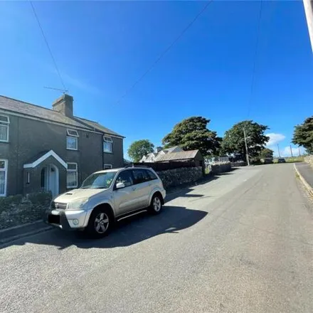 Buy this 3 bed house on unnamed road in Garndolbenmaen, LL51 9TX