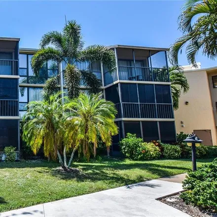 Buy this studio townhouse on 612 Bird Bay Dr S #111