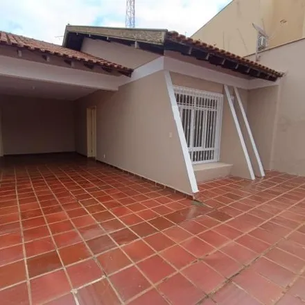 Rent this 3 bed house on Rua da Lapa in Higienópolis, Londrina - PR