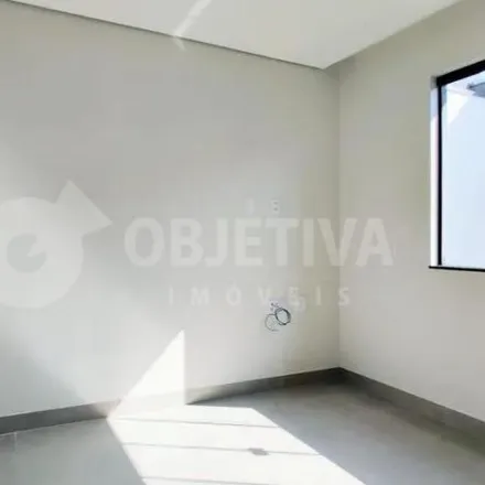 Buy this 3 bed house on Rua da Produção in Minas Gerais, Uberlândia - MG