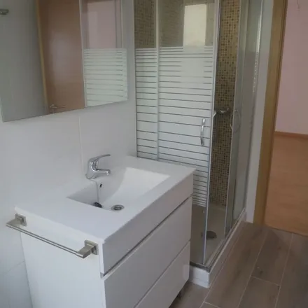 Rent this 2 bed apartment on Fonte de Mallos in Camiño do Muíño, 36683 Mallos