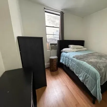 Image 2 - 47 Avenue B, New York, NY 10009, USA - Apartment for rent