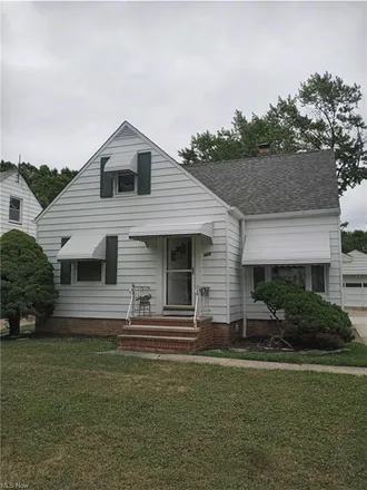 Buy this 3 bed house on 435 East 271st Street in Euclid, OH 44132