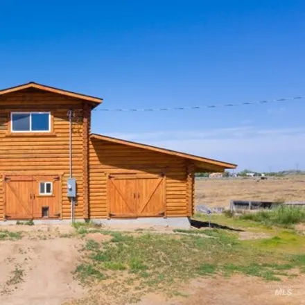 Buy this 1 bed house on West 7th Street in Shoshone, ID