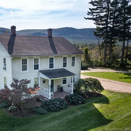 Buy this 5 bed house on 176 Lower Road in East Canaan, North Canaan