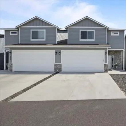 Buy this 3 bed house on 496 Bedrock Loop in West Richland, WA 99353