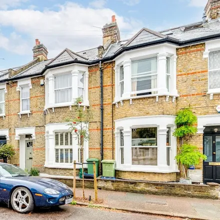 Rent this 3 bed townhouse on 13 Buxton Road in London, SW14 8SY