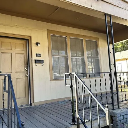Buy this 2 bed house on 366 South 18th Street in Baton Rouge, LA 70802