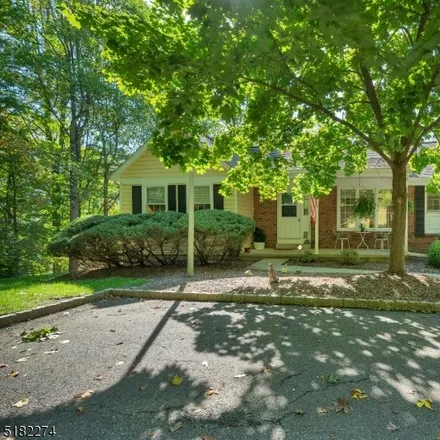 Image 1 - 4 Partridge Court, Allamuchy Township, Warren County, NJ 07840, USA - Townhouse for sale