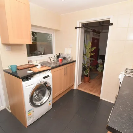 Rent this 3 bed apartment on 18 Shallcross Crescent in Welham Green, AL10 9QH