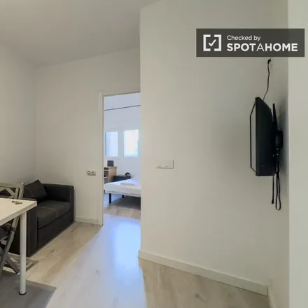 Image 6 - Carrer de la Diputació, 403, 08013 Barcelona, Spain - Apartment for rent