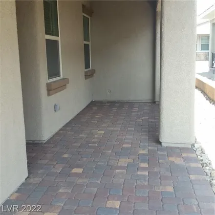 Image 2 - 734 Purple Knoll Walk, Henderson, NV 89011, USA - Townhouse for rent