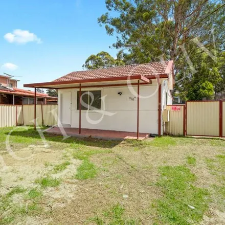 Image 6 - Granville South High School, 53 Rowley Road, Guildford NSW 2161, Australia - Apartment for rent