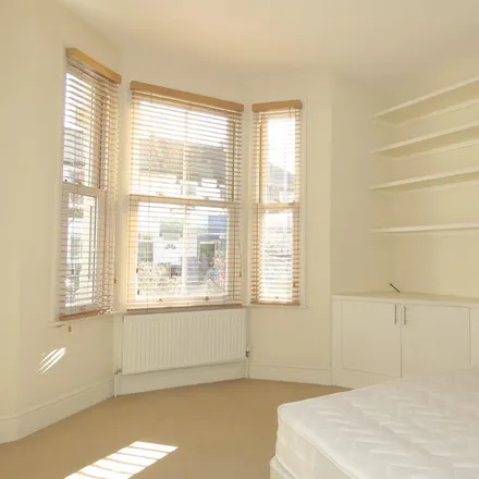 Image 4 - 1A Goodenough Road, London, SW19 3QW, United Kingdom - Townhouse for rent