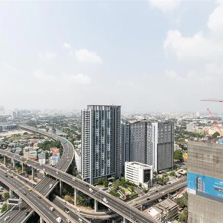 Image 2 - Sirat Expressway, Bang Kapi District, 10241, Thailand - Apartment for rent