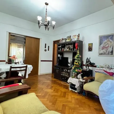 Buy this 3 bed apartment on Corrientes y Yatay in Avenida Corrientes, Almagro