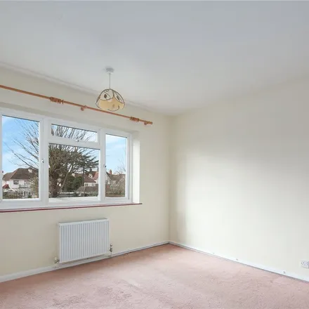Image 7 - New Wanstead, London, E11 2SF, United Kingdom - Apartment for rent