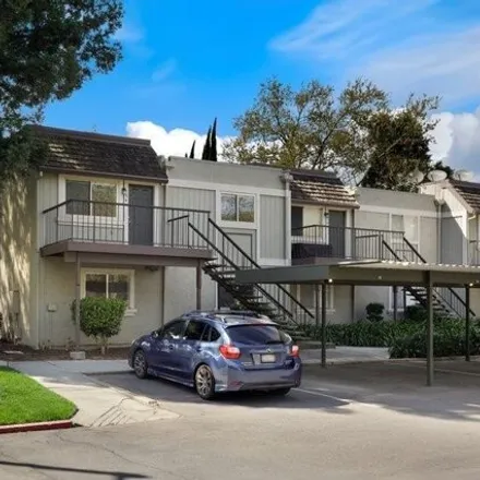 Buy this 2 bed condo on unnamed road in Sacramento, CA 94834