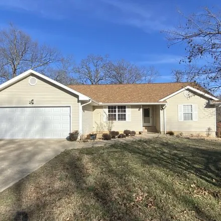 Buy this 4 bed house on 2632 Ridgewood Drive in West Plains, MO 65775