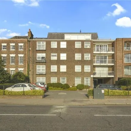 Image 4 - Snaresbrook Road, London, E11 1PQ, United Kingdom - Apartment for rent