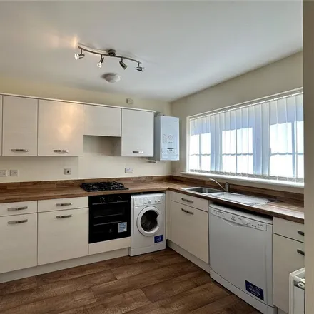 Image 4 - Castleton Grove, Haverfordwest, SA62 4BL, United Kingdom - Duplex for rent