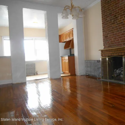 Image 8 - 407 Westervelt Avenue, New York, NY 10301, USA - Duplex for sale