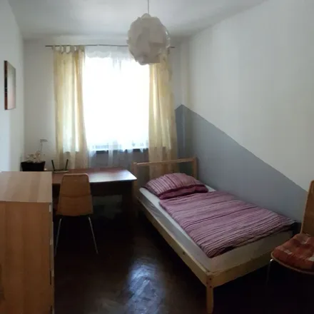Rent this 3 bed apartment on Aleja Wiśniowa 4-6 in 53-137 Wrocław, Poland