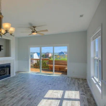 Image 4 - 208 Oyster Lane, North Topsail Beach, NC 28460, USA - Townhouse for sale