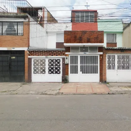 Rent this 4 bed house on Carrera 63 in Puente Aranda, 111621 Bogota