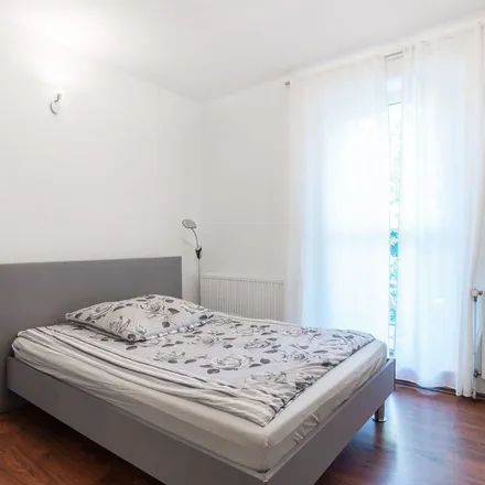 Rent this 1 bed apartment on Rethelstraße 81 in 40237 Dusseldorf, Germany