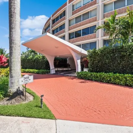 Image 2 - 369 S Lake Dr Unit 1D, Palm Beach, Florida, 33480 - Condo for sale