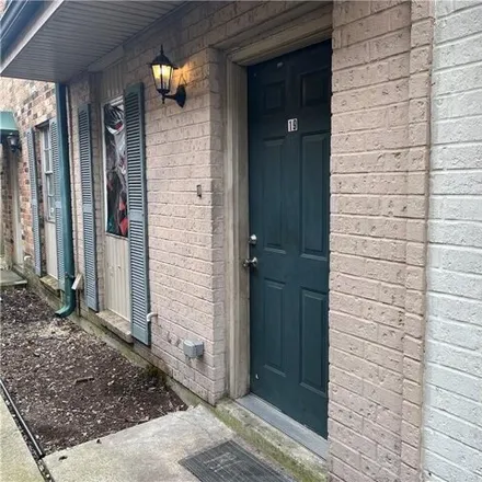 Buy this 2 bed condo on 2117 Giuffrias Avenue in Metairie, LA 70001