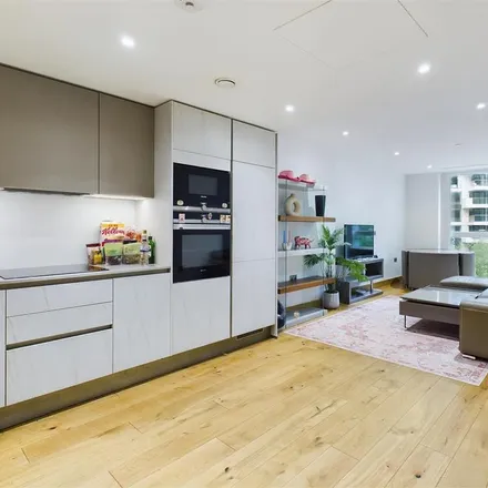 Rent this 1 bed apartment on Munkenbeck Building in 5 Hermitage Street, London