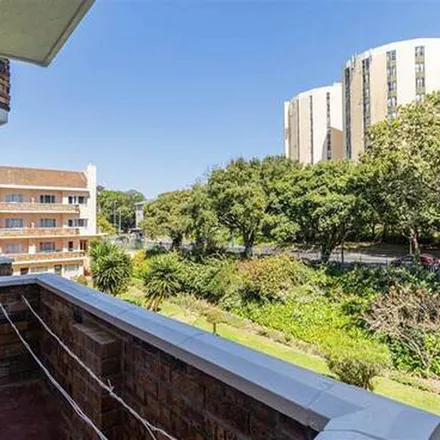 Rent this 1 bed apartment on Guildford Place in Ryan Road, Cape Town Ward 57