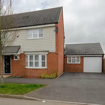 Buy this 4 bed house on Lower Lodge Avenue in Churchover, CV21 1NU