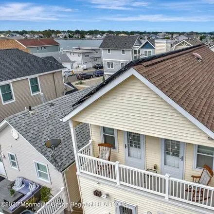 Image 2 - 104 Randall Avenue, Point Pleasant Beach, NJ 08742, USA - House for rent