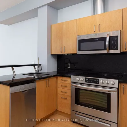Image 6 - Buna's Kitchen, 388 Richmond Street West, Old Toronto, ON M5V 3P1, Canada - Apartment for rent