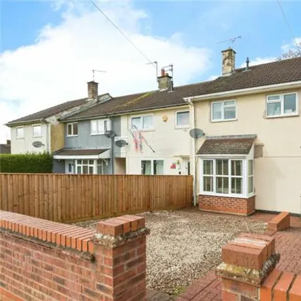 Buy this 3 bed townhouse on Kinross Avenue in Leicester, LE5 2LP