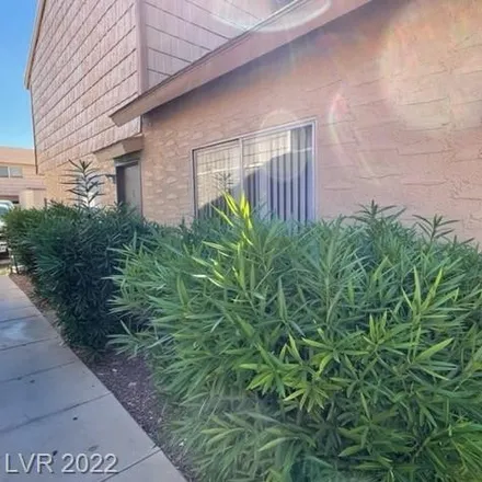 Buy this 8 bed duplex on 5225 Garden Lane in Paradise, NV 89119