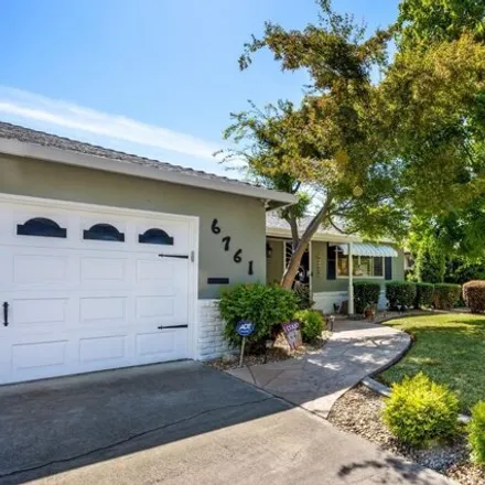 Image 6 - 6761 Golf View Dr, Sacramento, California, 95822 - House for sale