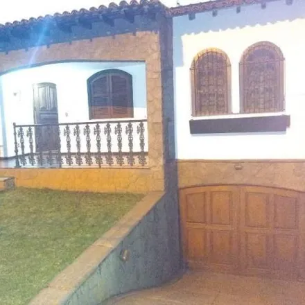 Buy this 4 bed house on Rua 153 A in Laranjal, Volta Redonda - RJ