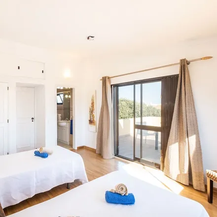 Rent this 5 bed house on 8200-653 Distrito de Évora