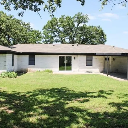 Image 4 - 1312 E Loop 340, Waco, Texas, 76705 - House for sale