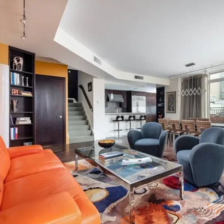 Image 2 - The Coronado, 155 West 70th Street, New York, NY 10023, USA - Townhouse for sale