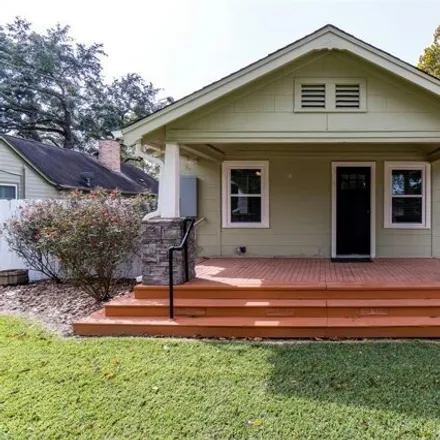 Rent this 3 bed house on 534 South Cherry Street in Tomball, TX 77375