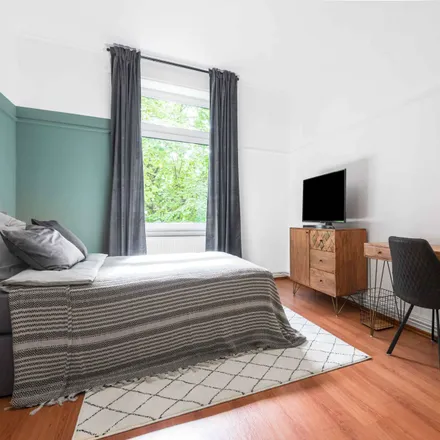 Rent this 1 bed apartment on Freiligrathstraße 54 in 60385 Frankfurt, Germany