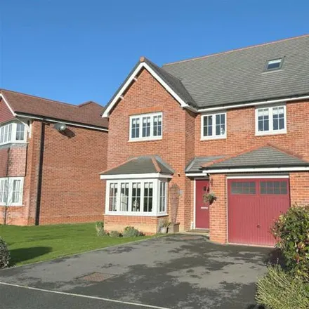 Buy this 5 bed townhouse on unnamed road in Abergele, LL22 9BX
