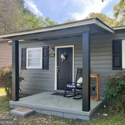 Buy this 2 bed house on 1112 Dewey Street in Griffin, GA 30223